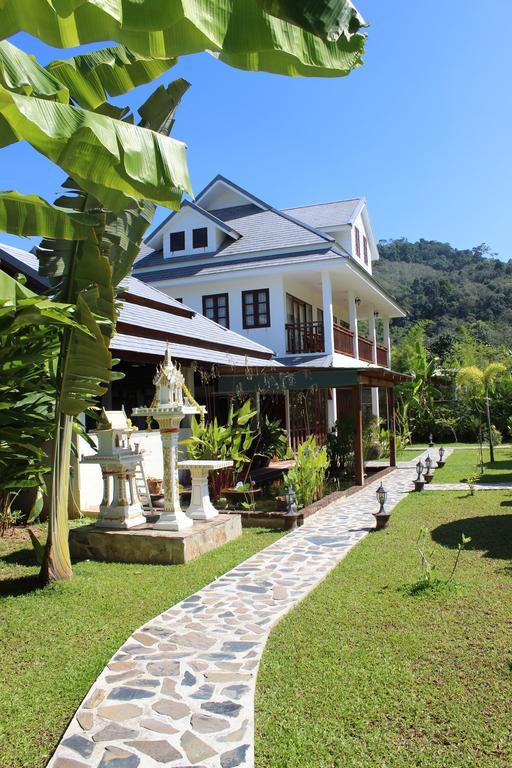 Villa Colina Khao Lak Rooms And Bungalows - Adults Only Exterior foto