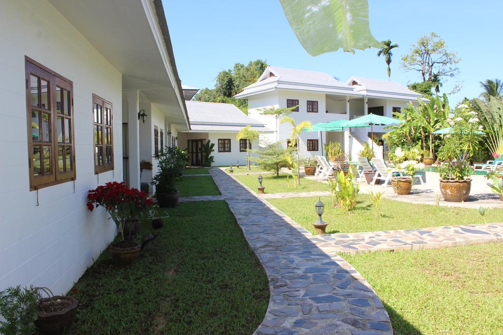 Villa Colina Khao Lak Rooms And Bungalows - Adults Only Exterior foto
